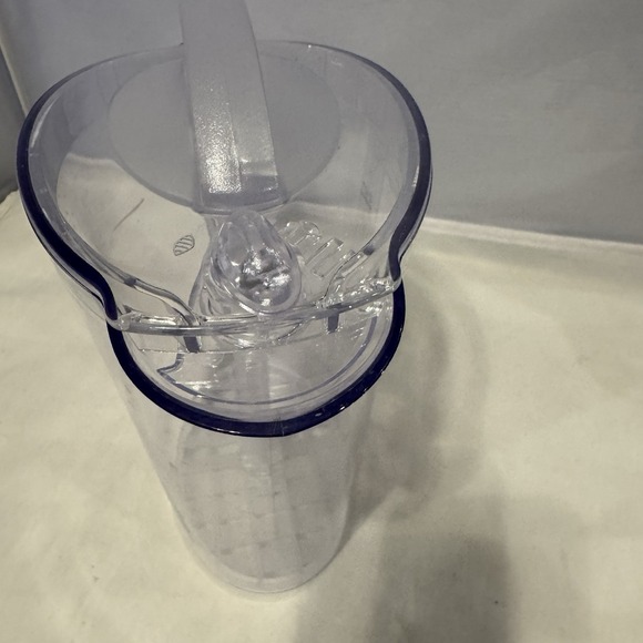 Pampered Chef Quick-Stir Pitcher 2 QT/Liter Mixing Pitcher Clear Acrylic USA - Picture 4 of 8